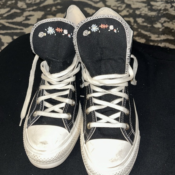 Converse Chuck Taylor All Star Lift Platform High 'Embroidered Floral - women’s - Picture 6 of 15